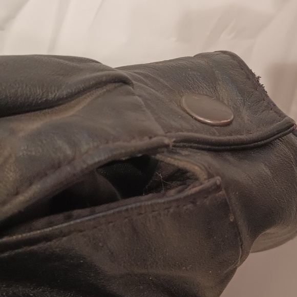 Women's size medium black leather Rock Creek jacket - Picture 3 of 6